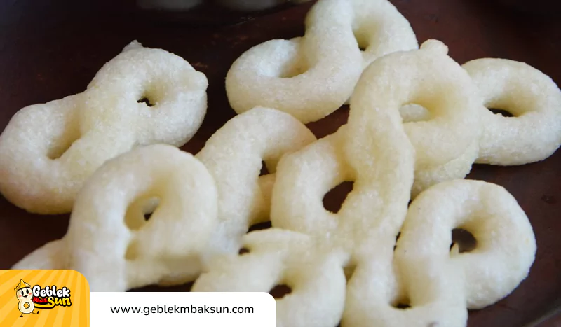 makanan-jadul-justru-geblek-lampung-ini-lagi-viral-di-kalangan-anak-muda-6889a3dbd7fc1